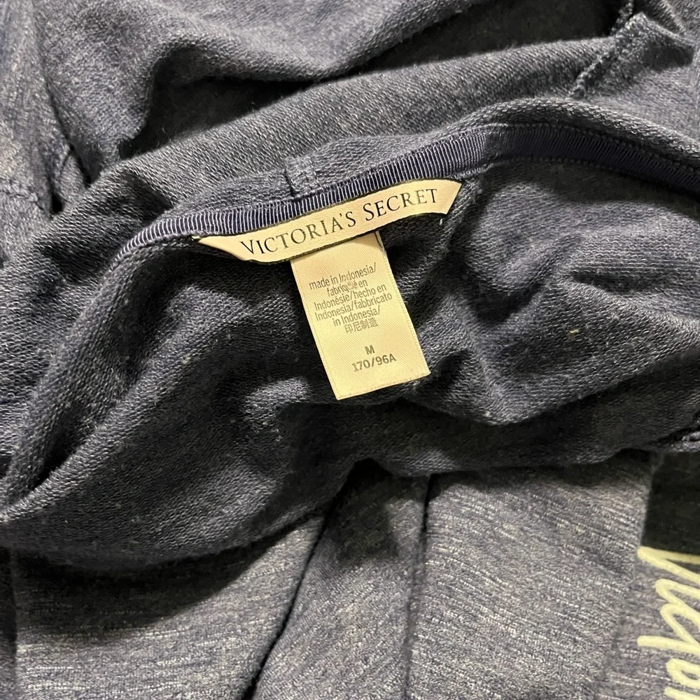 VICTORIA SECRET LIGHT-WEIGHT T-SHIRT HOODIE - Picture 5 of 5